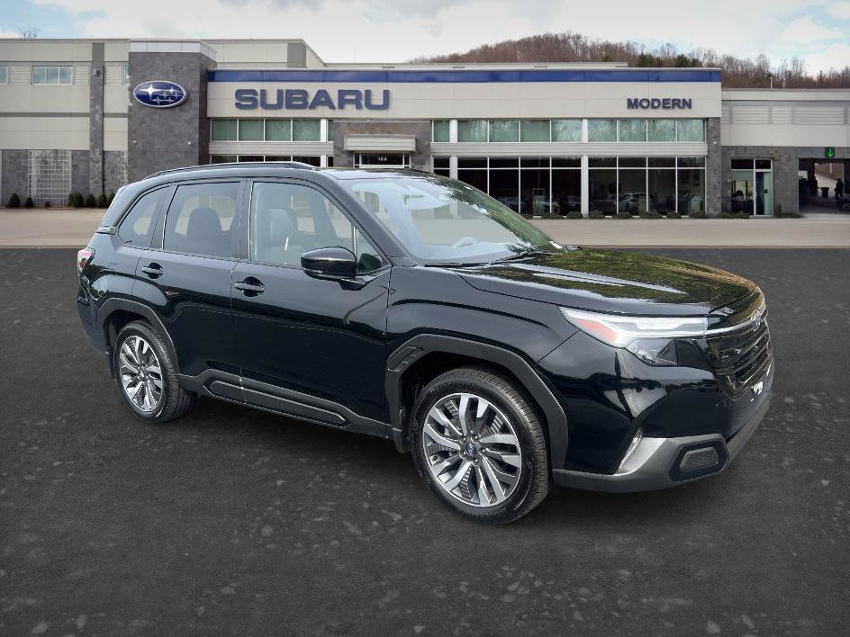 Used 2025 Crystal Black Silica Subaru Touring image 3