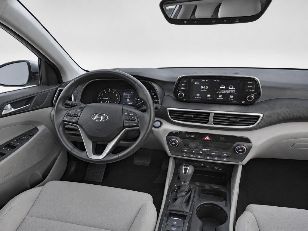Used 2020 Silver Hyundai Sport image 21