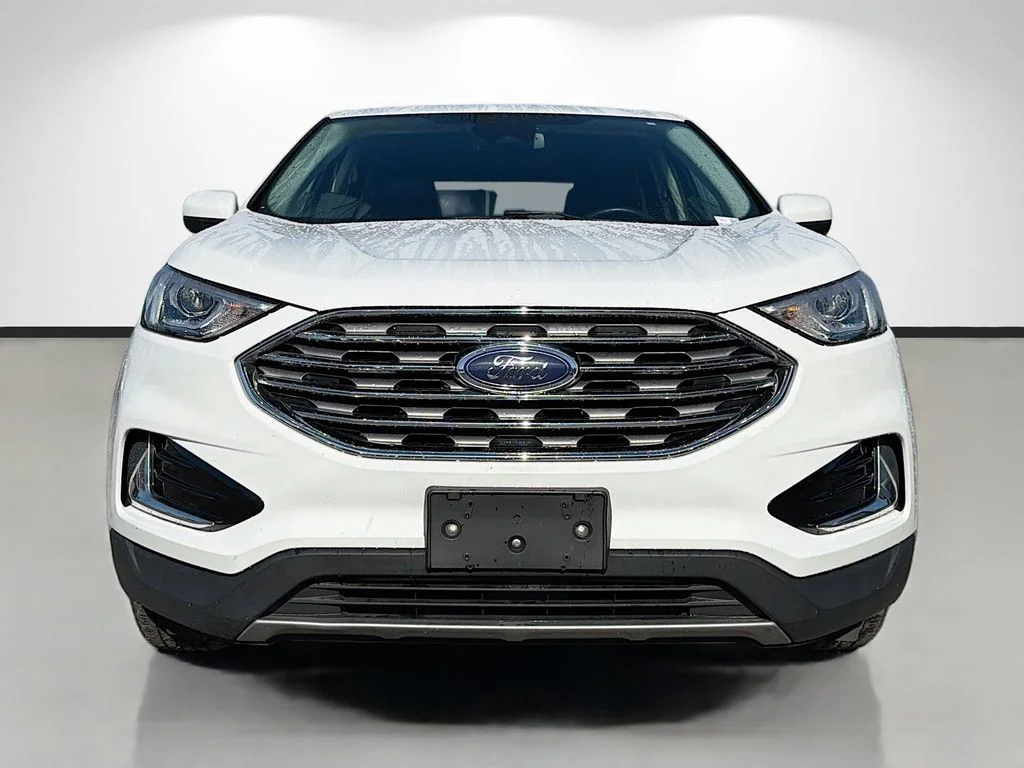 Used 2022 White Ford SEL image 8