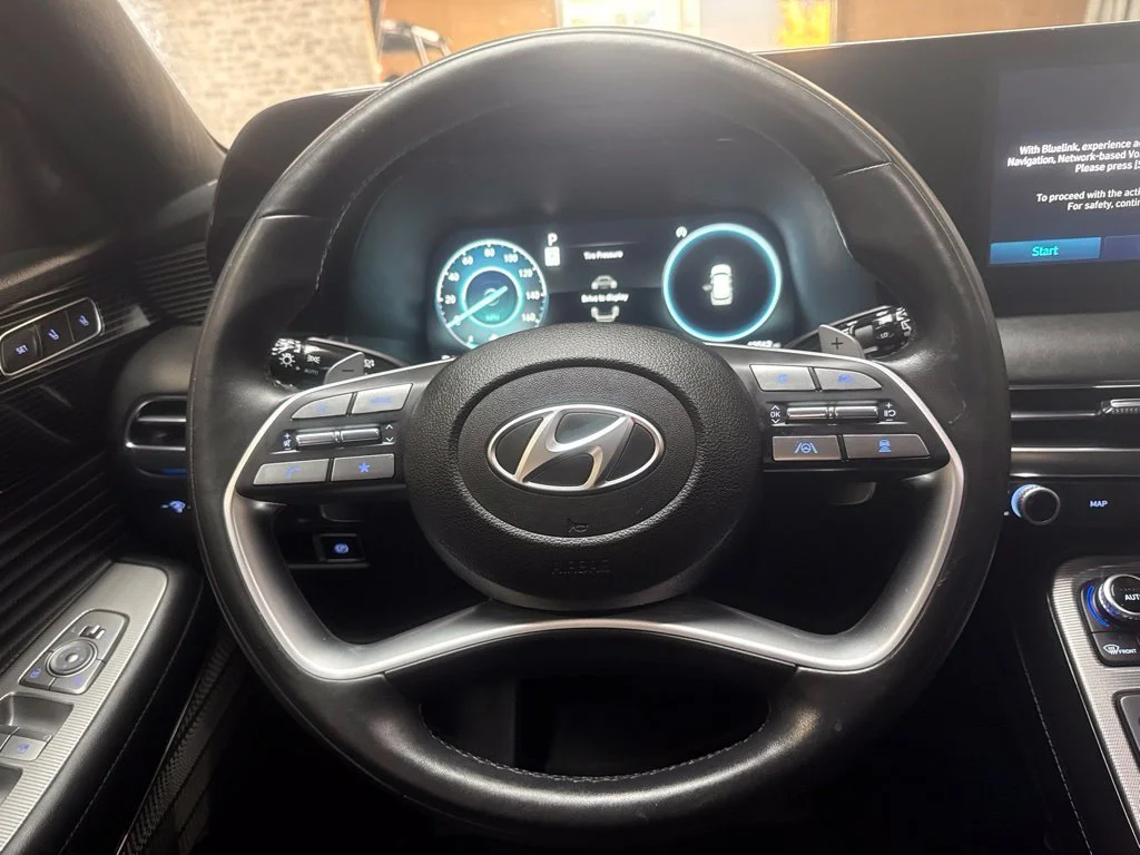 Used 2024 Moonlight Cloud Hyundai Calligraphy image 22