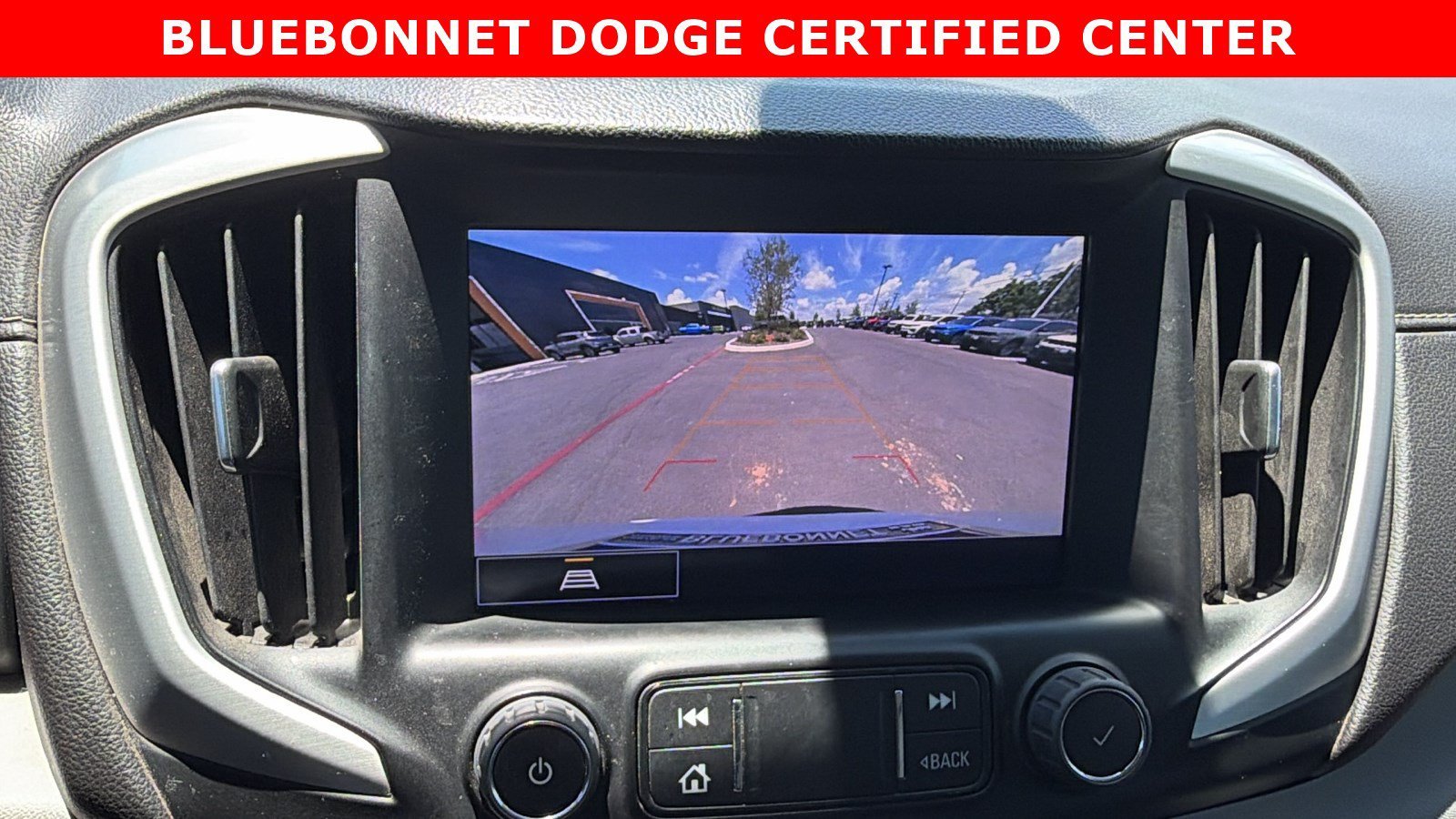 Used 2024 Summit White GMC SLT image 26