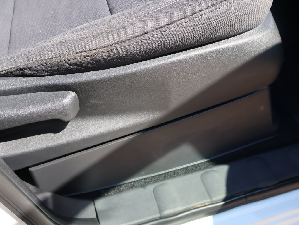 2022 Nissan Frontier SV - Photo 9