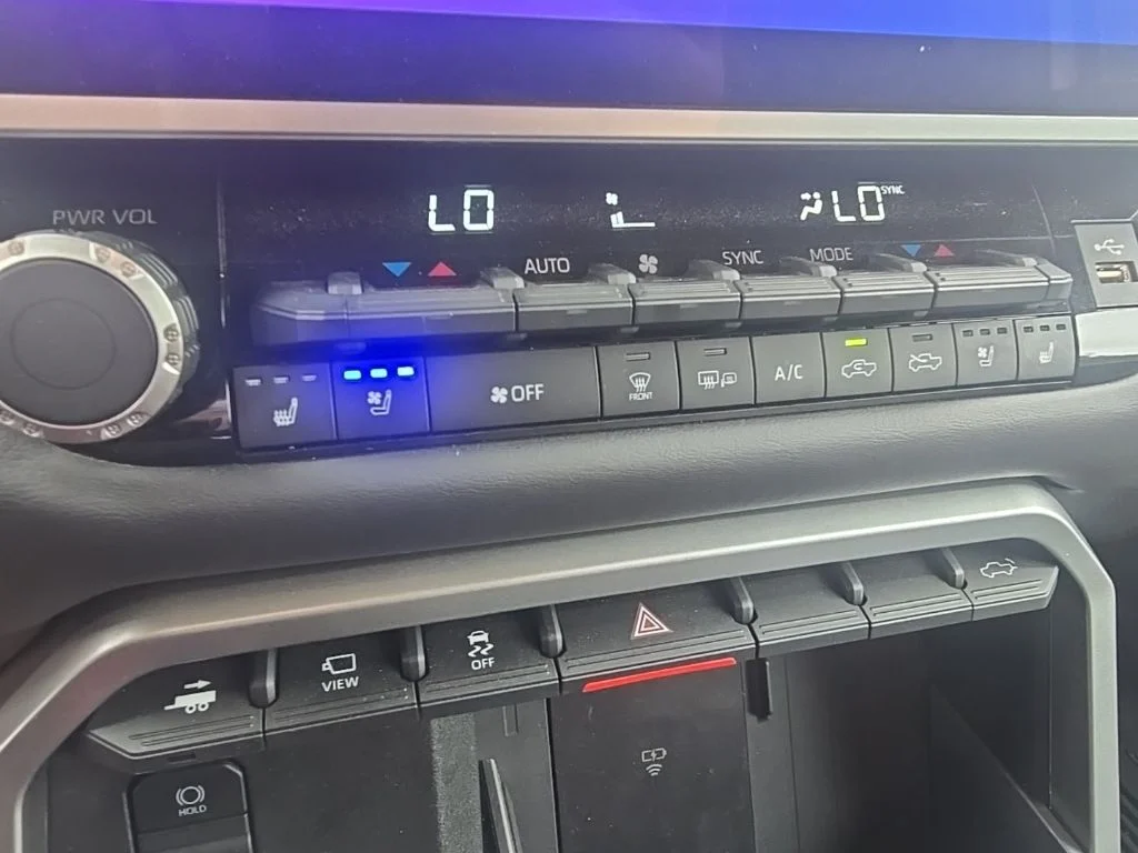 Used 2025 Beige Toyota Platinum image 18