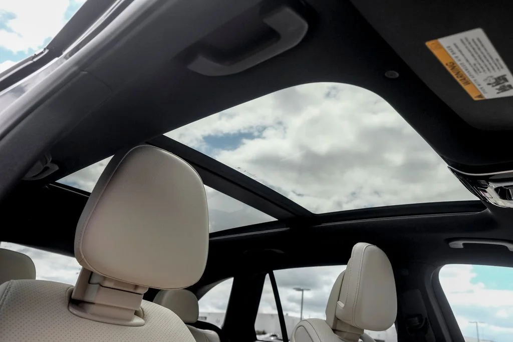 New 2026 Graphite Grey Metallic Mercedes-Benz GLC 300 image 22