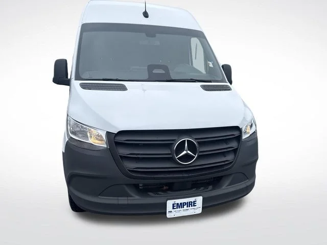 Used 2025 White Mercedes-Benz Cargo 144 WB image 13