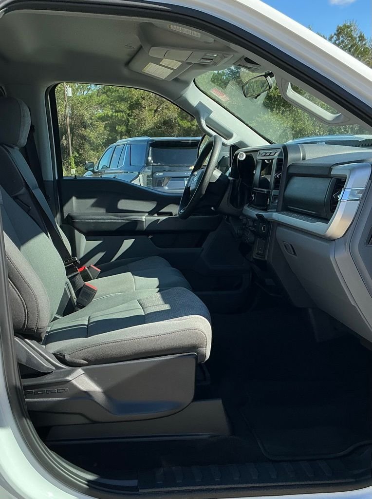 Used 2024 White Ford XLT image 23