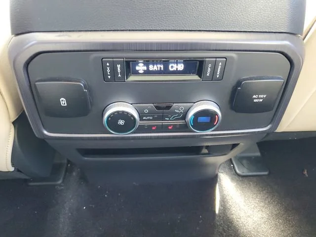 Used 2022 White Ford Platinum image 26