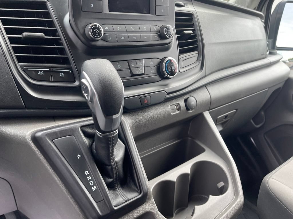 Used 2024  Ford  image 17