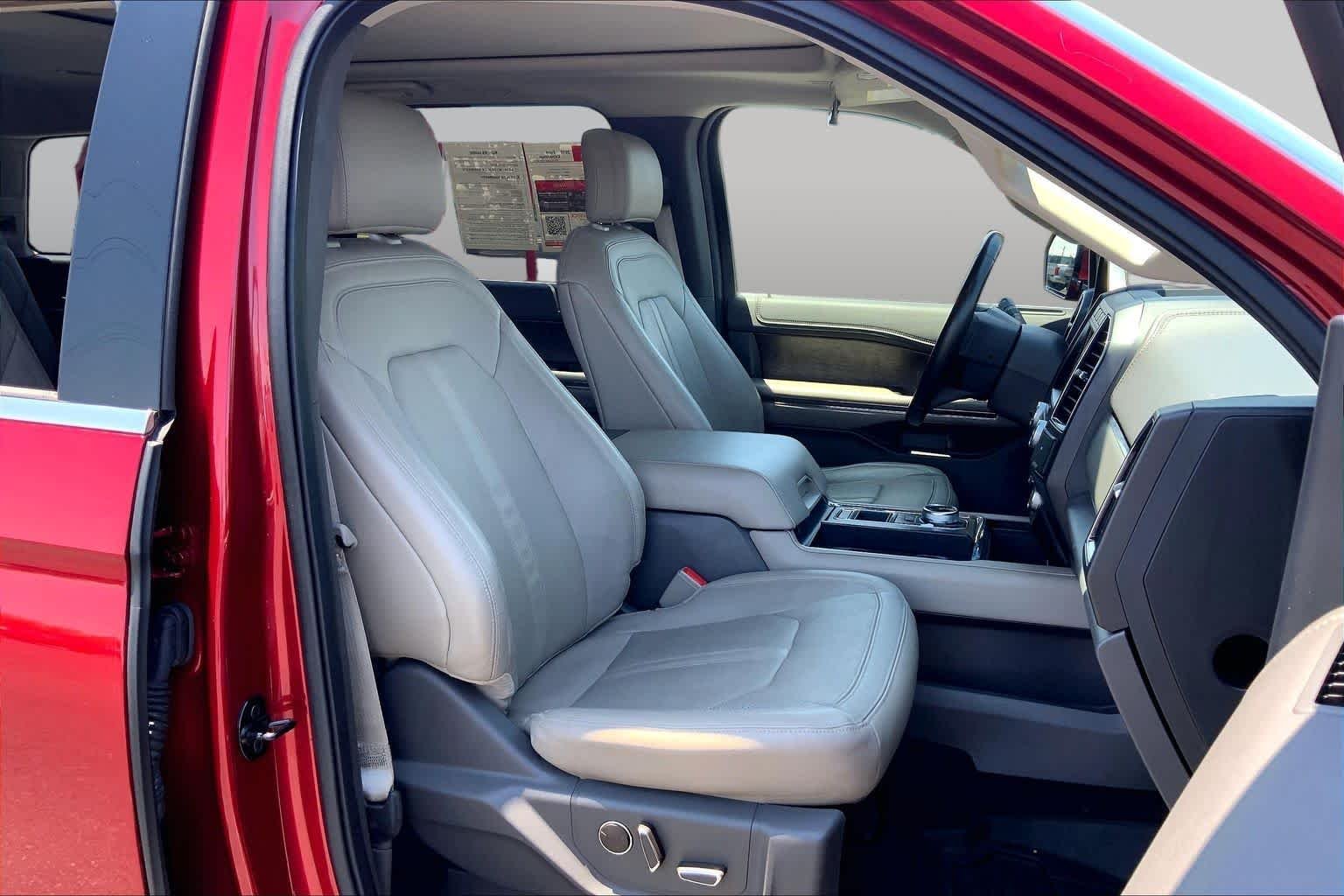 Used 2019 Ruby Red Metallic Tinted Clearcoat Ford Limited image 9
