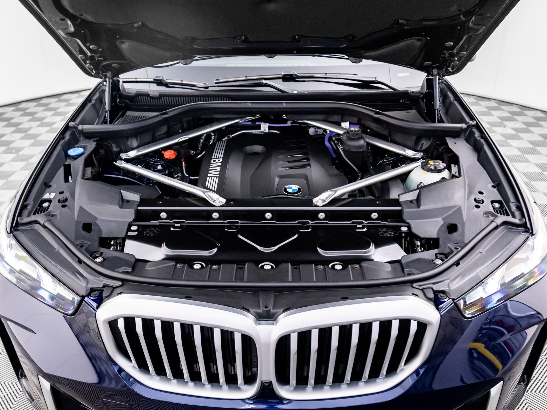 Certified Used 2026 Tanzanite Blue II Metallic BMW xDrive40i image 21