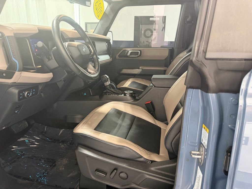 Used 2023 Gray Ford Wildtrak image 32