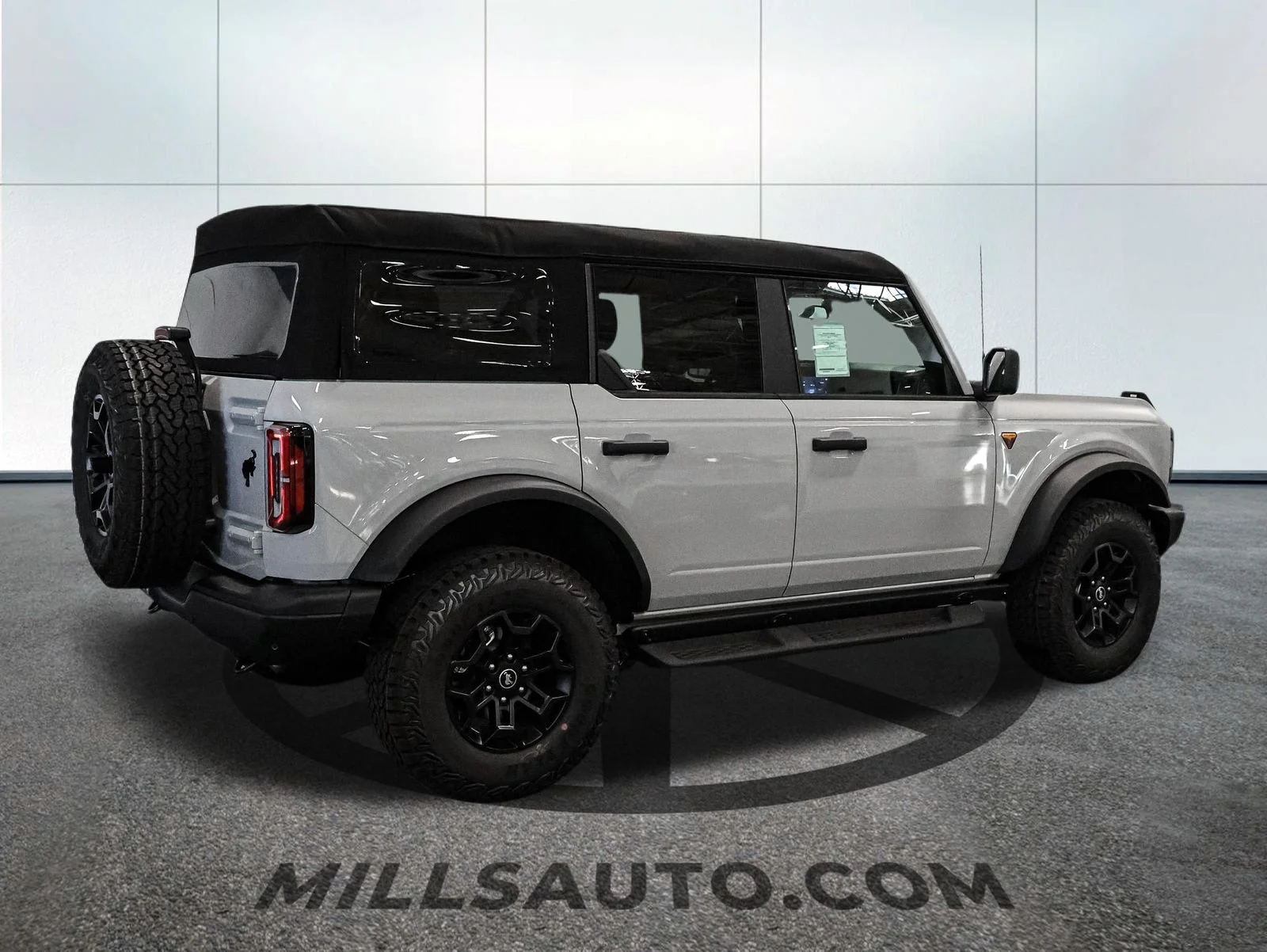 New 2026 Avalanche Gray Ford Badlands® image 8