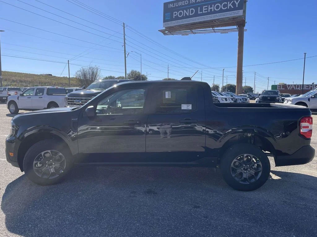 New 2026 Black Ford XLT image 6