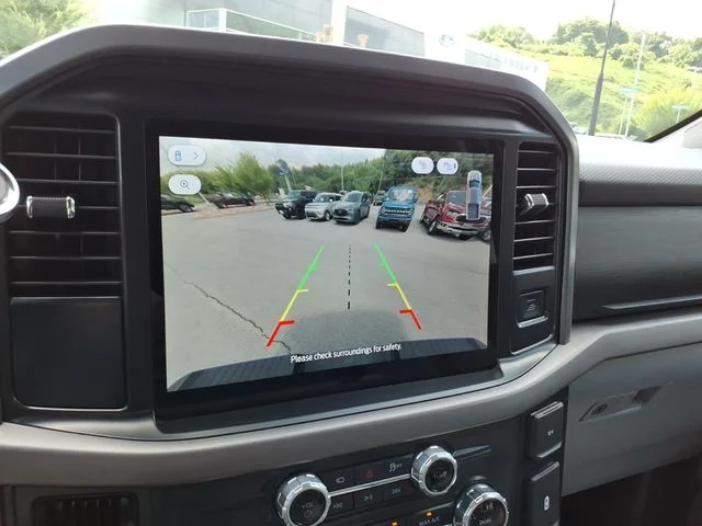 Used 2025 White Ford XLT image 27