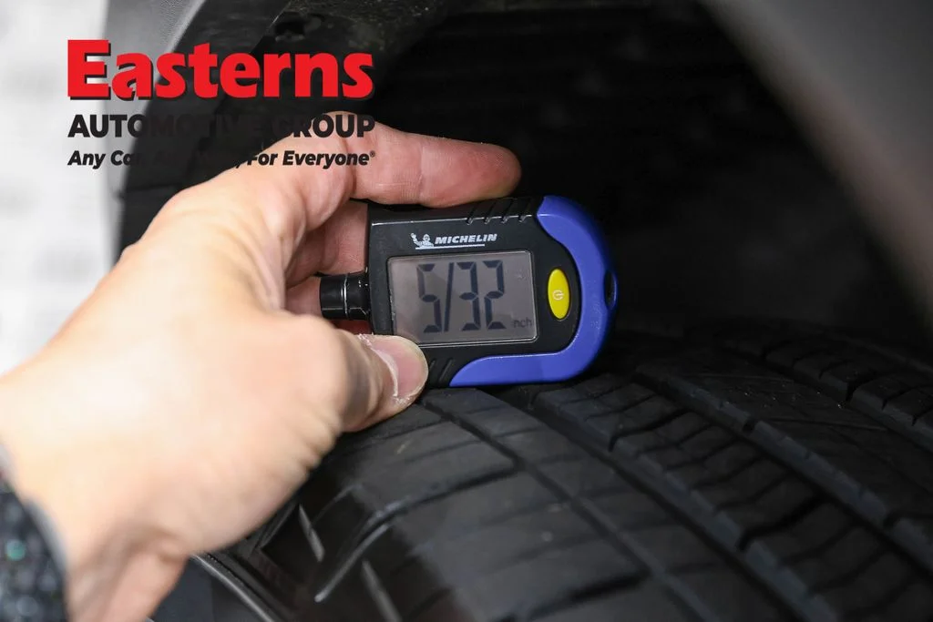 Used 2022 Gray Jeep Limited image 31