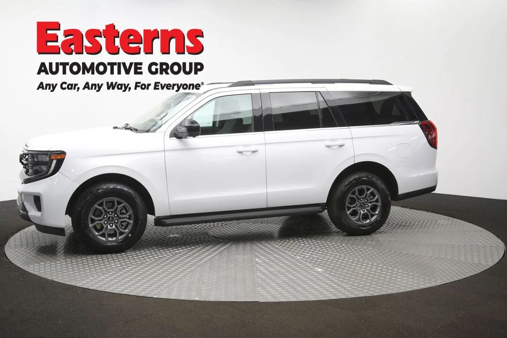 Used 2025 White Ford Active image 58