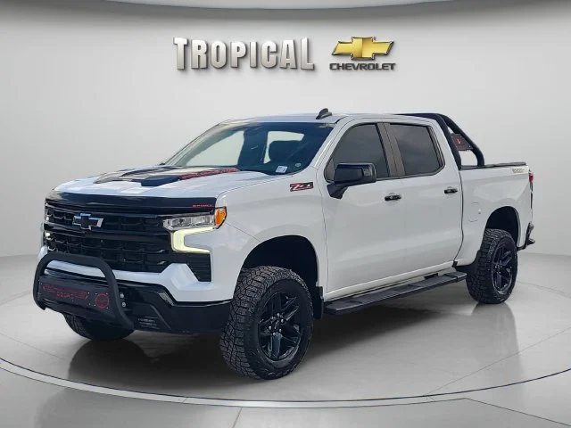 Used 2023 SUMMIT WHITE Chevrolet LT Trail Boss image 1