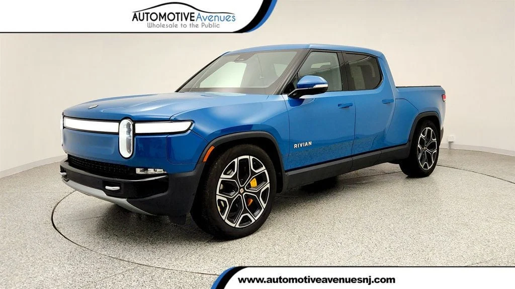 2023 Rivian R1T Adventure Quad-Motor Large Pack's photo