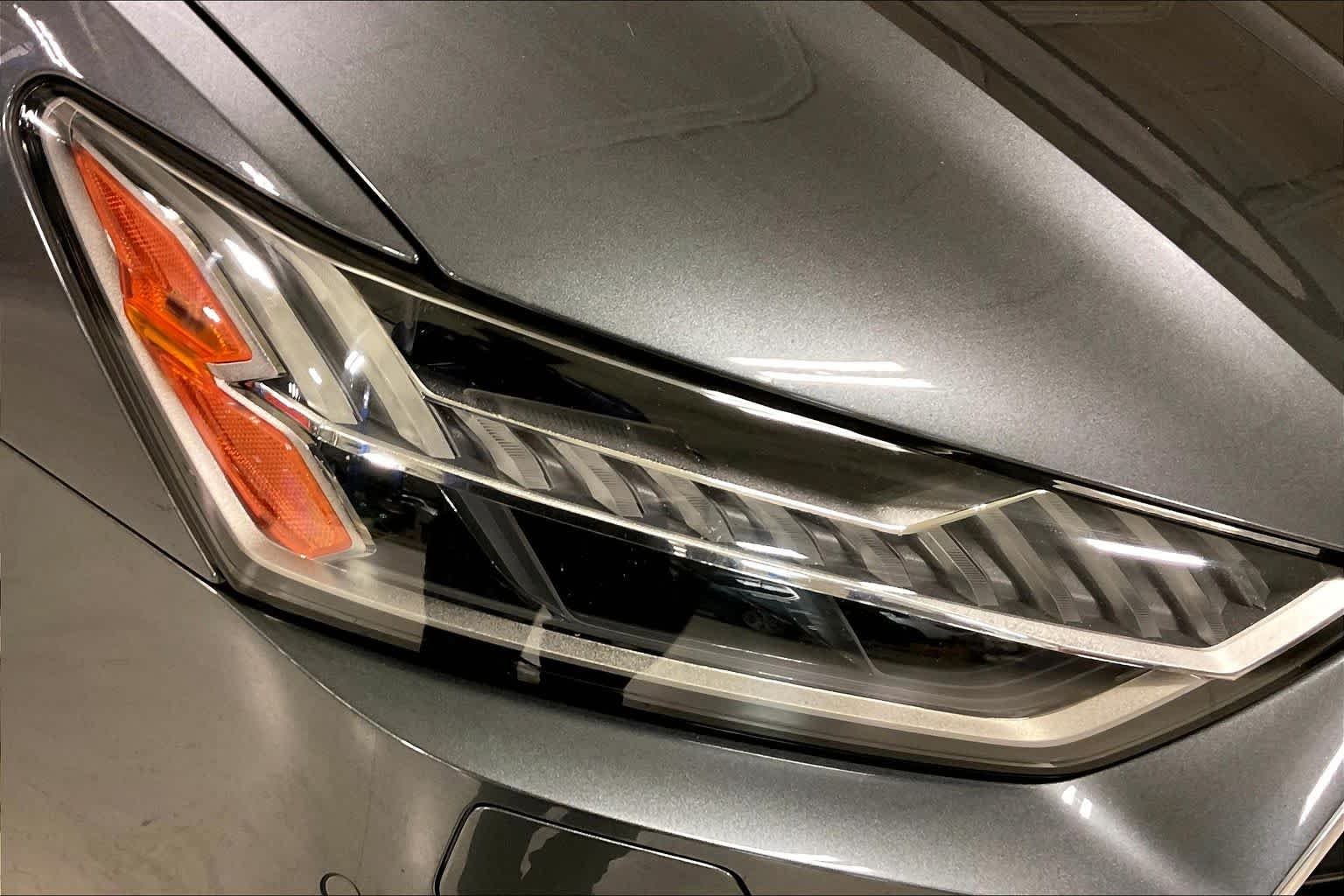 Used 2022 Daytona Gray Pearl Effect Audi Prestige image 25