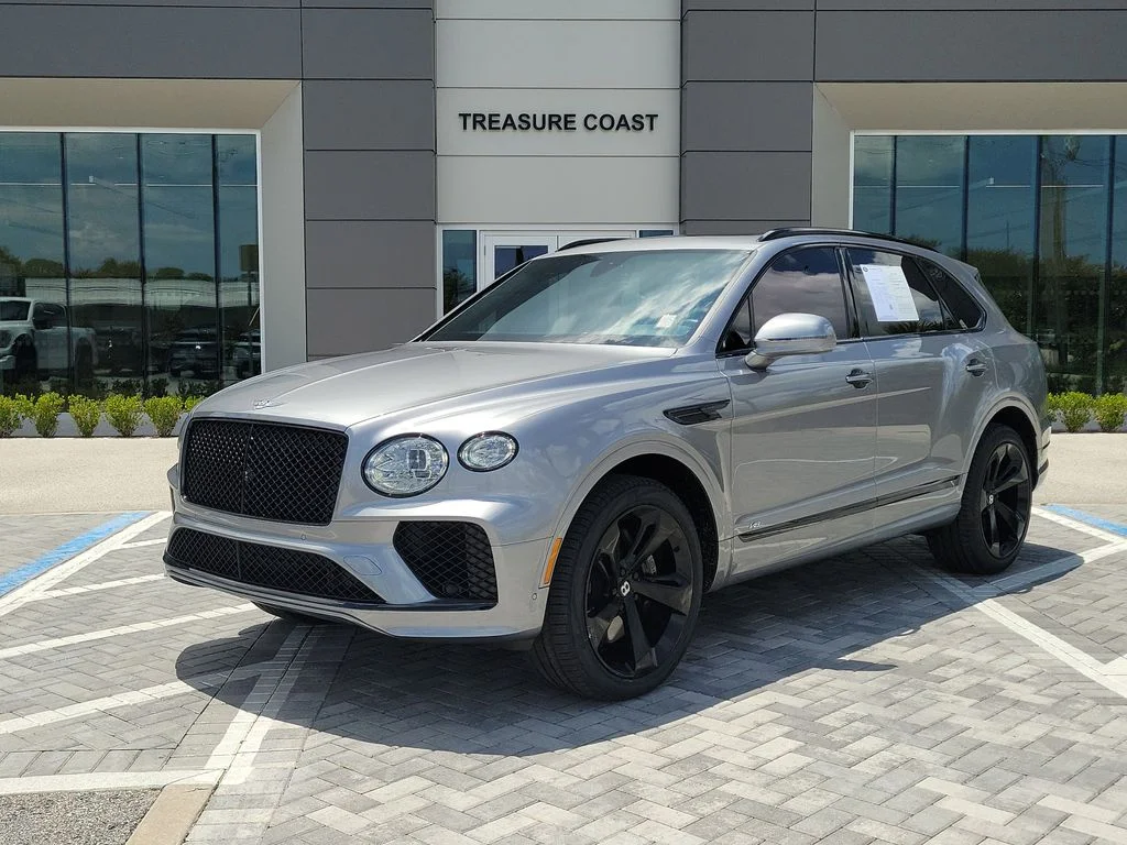 2021 Bentley Bentayga V8's photo
