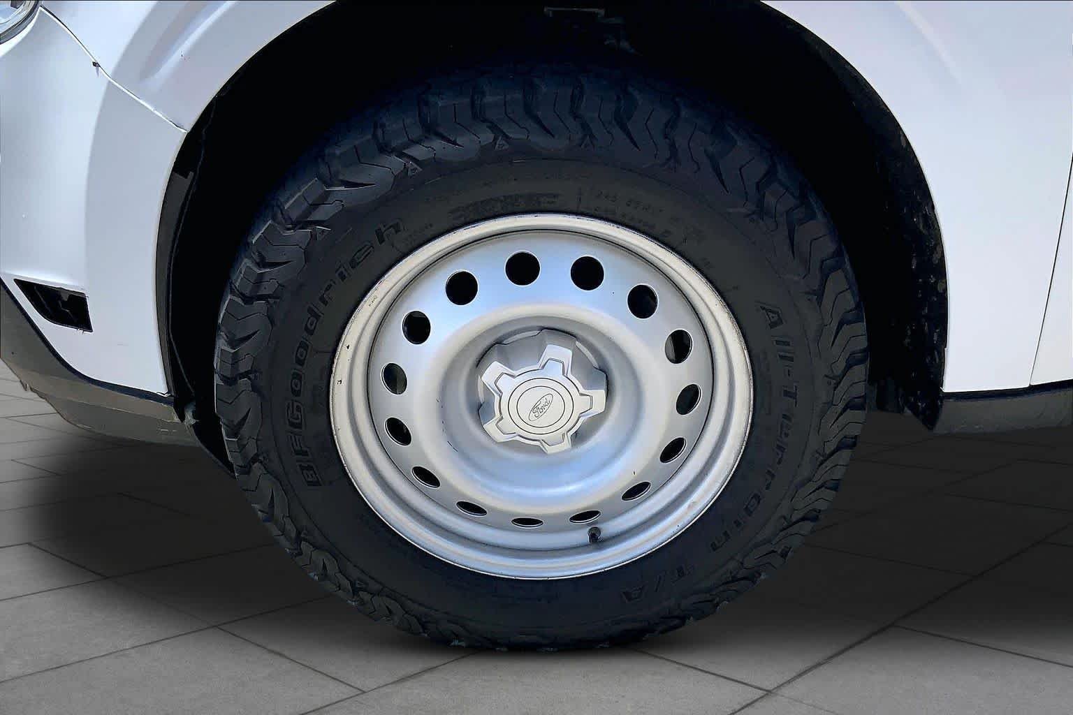 Used 2024 Oxford White Ford XL image 11