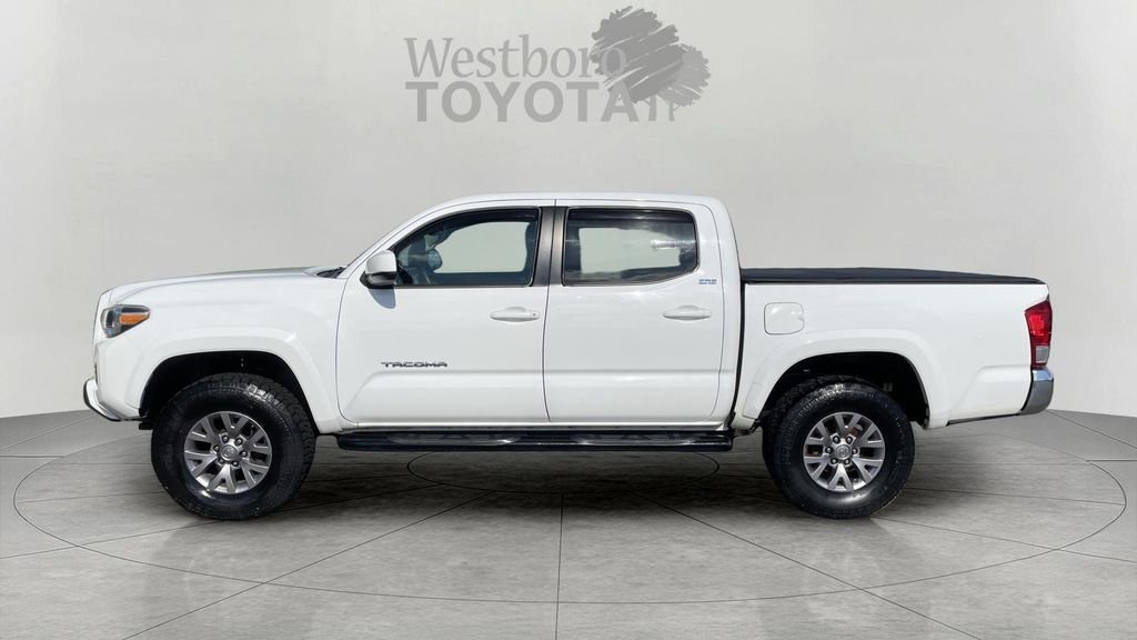 Used 2017 White Toyota SR5 image 4