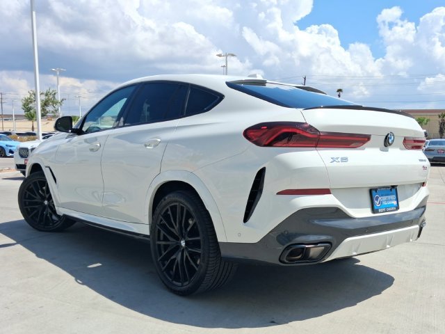 Used 2025 White BMW xDrive40i image 5