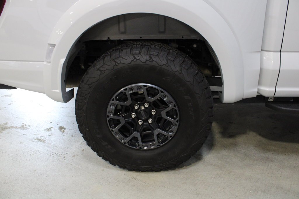 Used 2025 White Metallic Ford Raptor R image 26