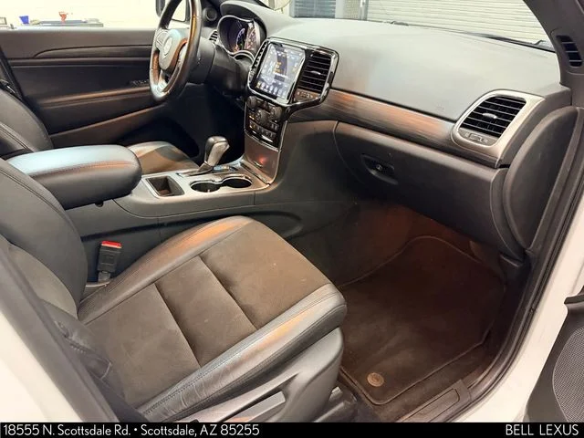 Used 2022 White Jeep Laredo X image 11