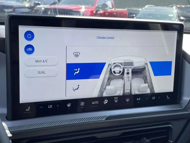 New 2026 Velocity Blue Metallic Ford Outer Banks® image 25