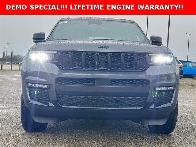 New 2025 Baltic Gray Metallic Clear-Coat Exterior Paint Jeep Limited image 2