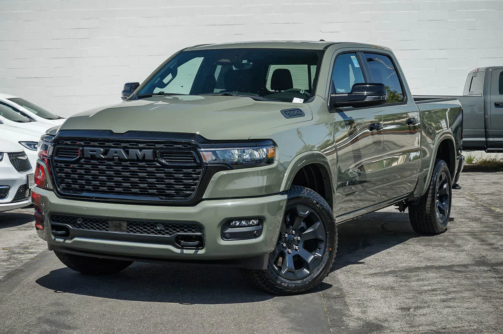 2026 RAM 1500 Big Horn/Lone Star 4x4 Crew Cab 5'7's photo