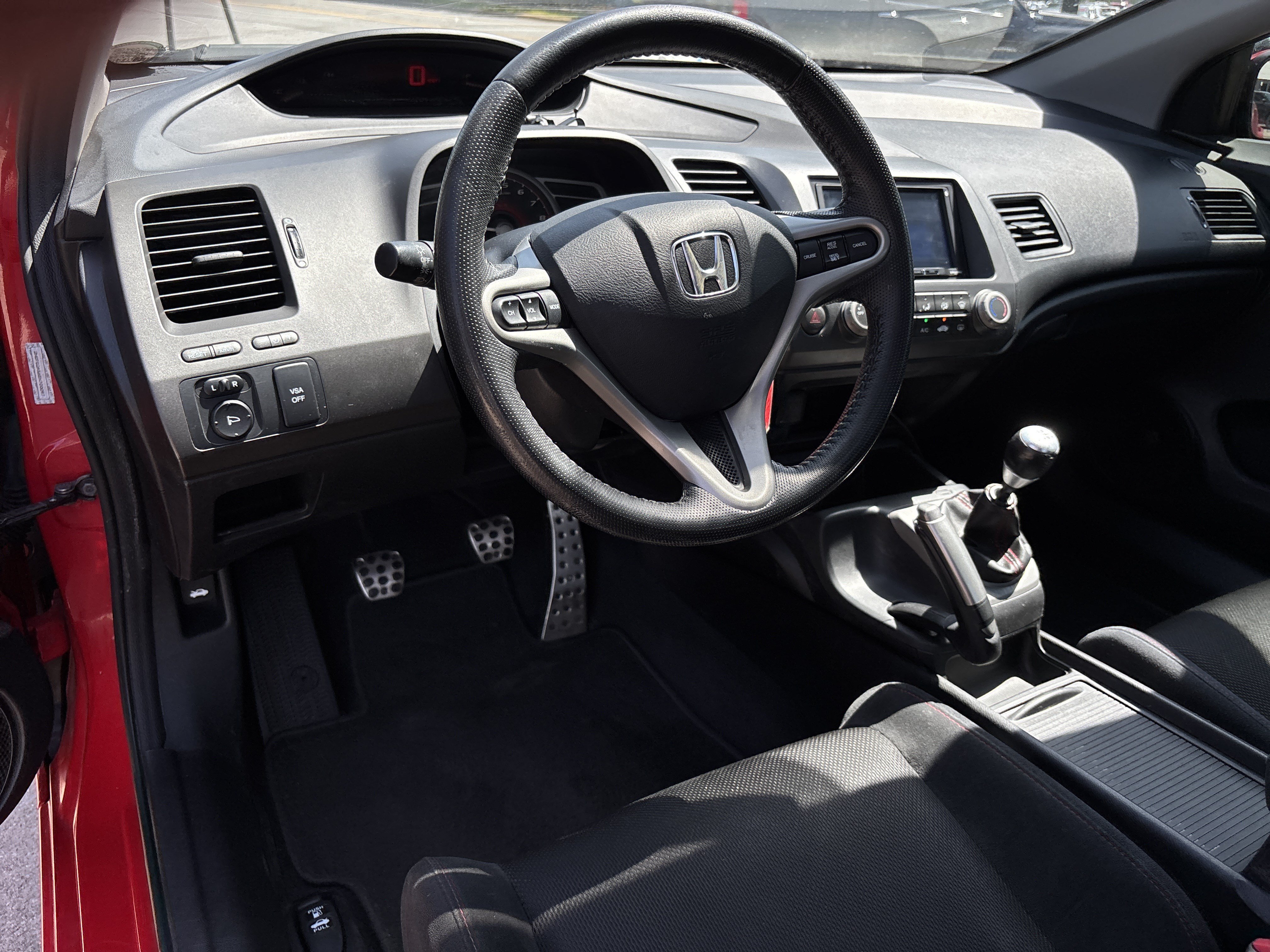 Used 2011 Rallye Red Honda 2Dr Manual Si image 17