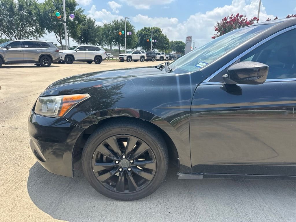 Used 2011 Honda Accord EX-L with VIN 1HGCP2F86BA080517 for sale in Irving, TX