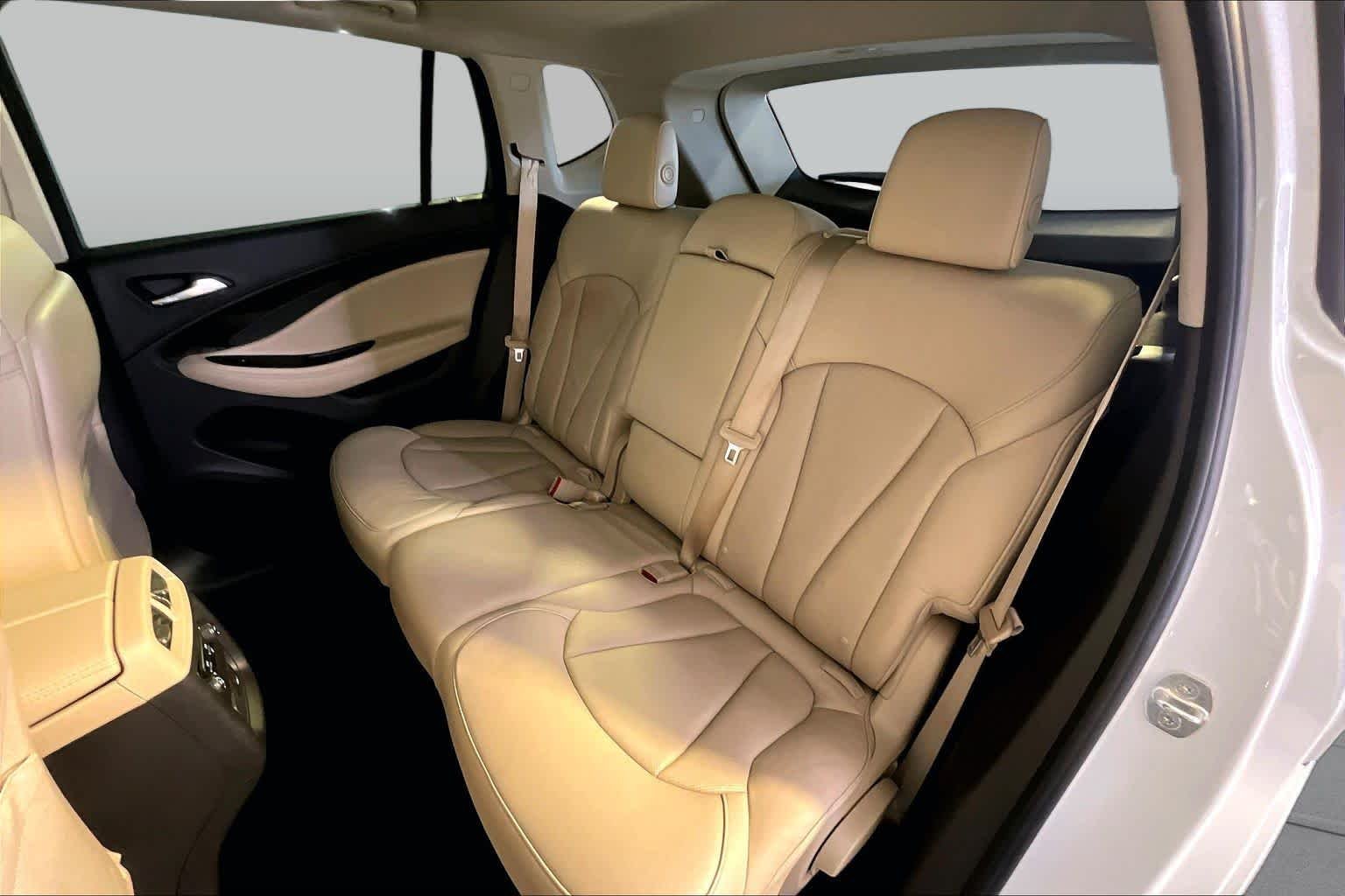 Used 2019 Summit White Buick Premium II image 21