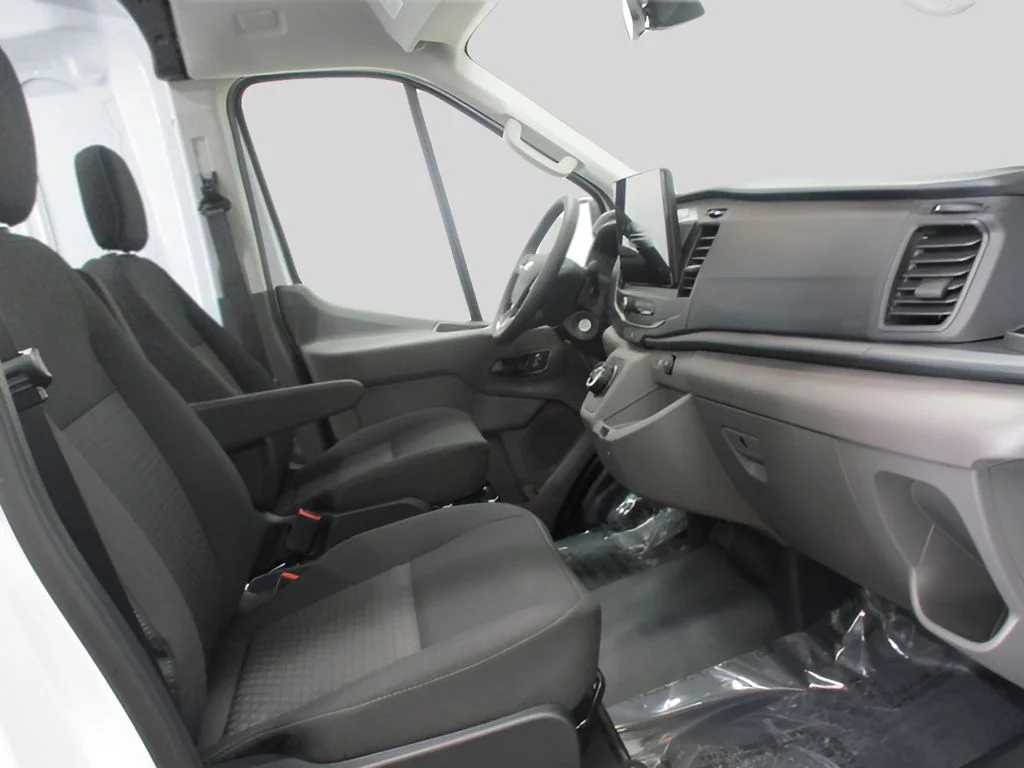 New 2023 OXFORD WHITE Ford Base image 10