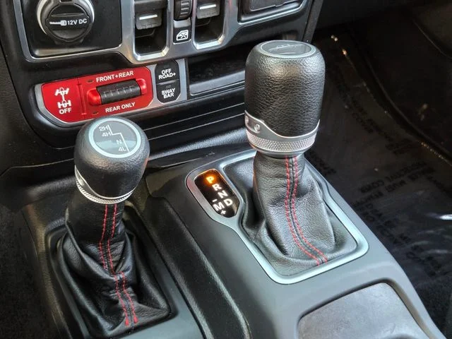 Used 2021 White Jeep Rubicon image 16