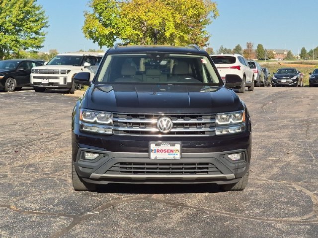 Used 2019  Volkswagen 3.6L V6 SE image 2