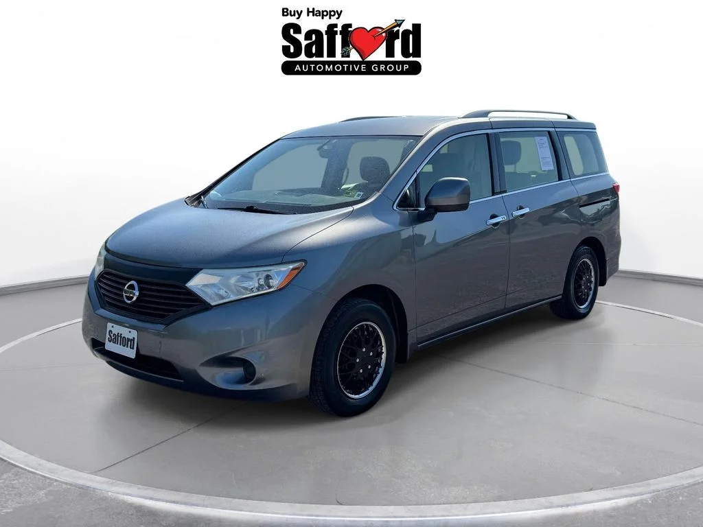2015 Nissan Quest S's photo