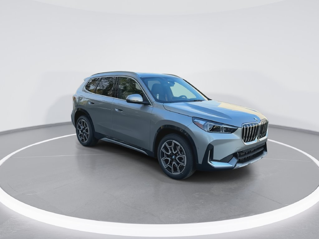New 2027 Silver Metallic BMW xDrive28i image 2