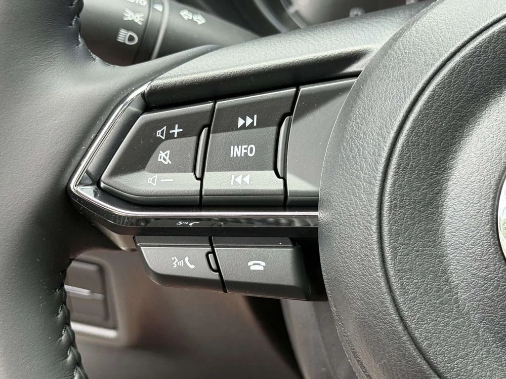 Used 2025 White Mazda 2.5 S Preferred Package image 22