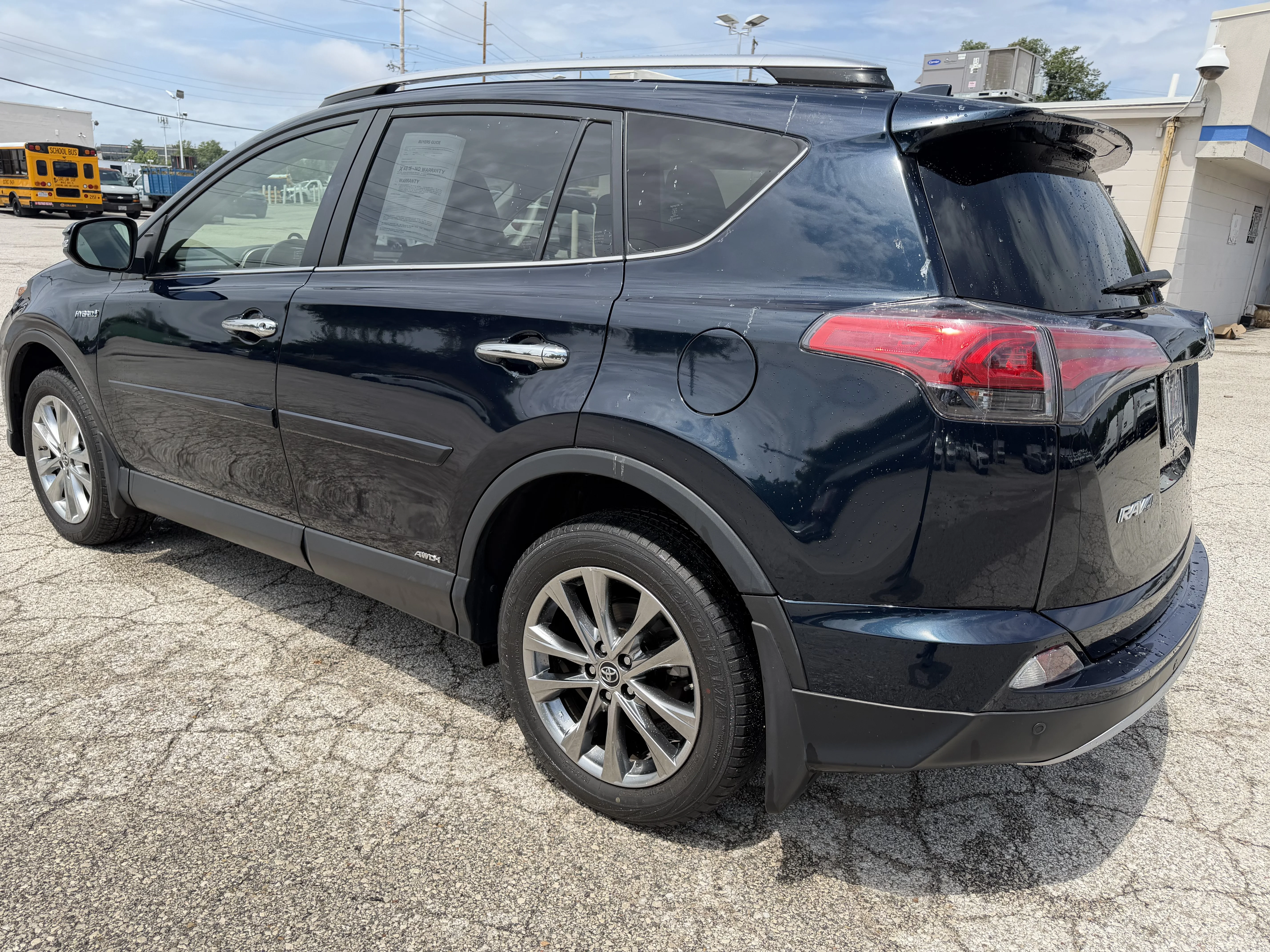Used 2018 Aqua Toyota Hybrid Limited image 5