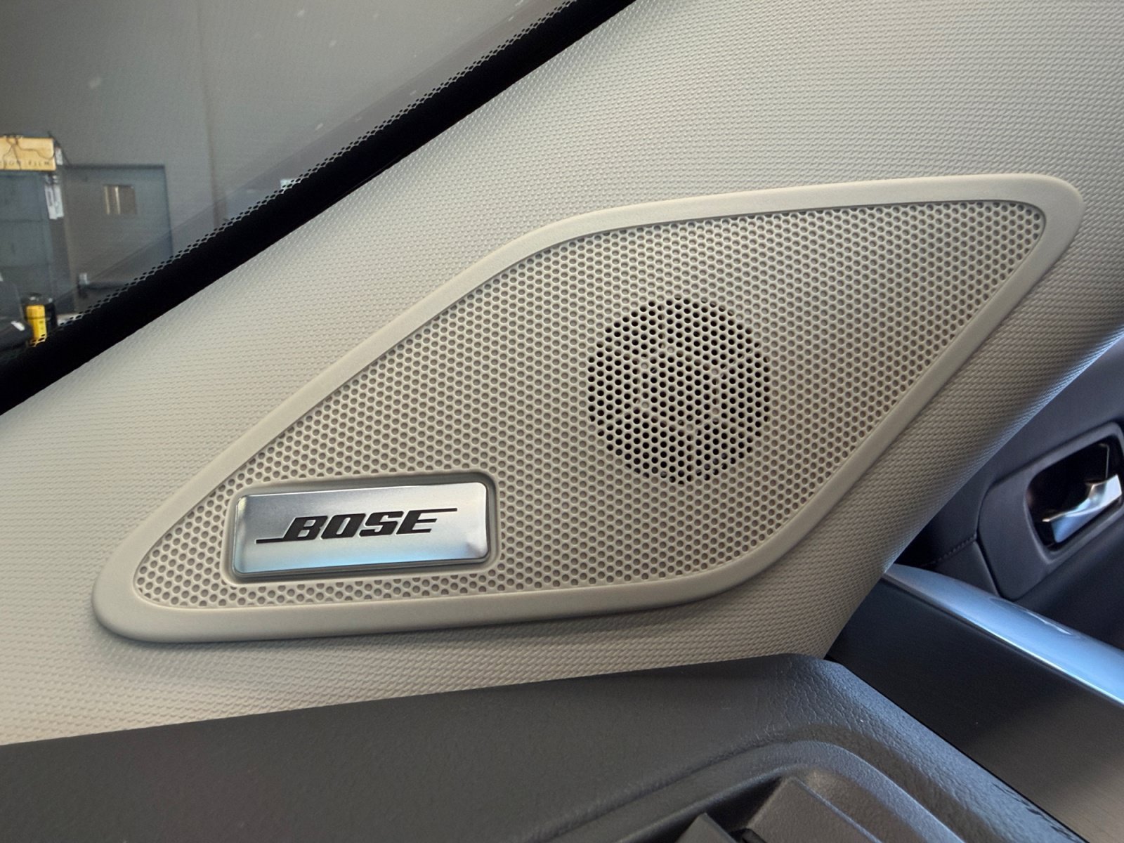 New 2026 Deep Ocean Blue Pearl Nissan SL image 29