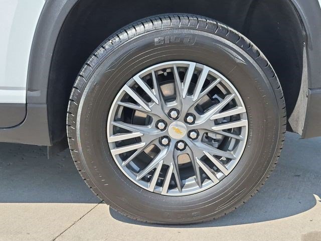 2025 Chevrolet Traverse LT - Photo 14