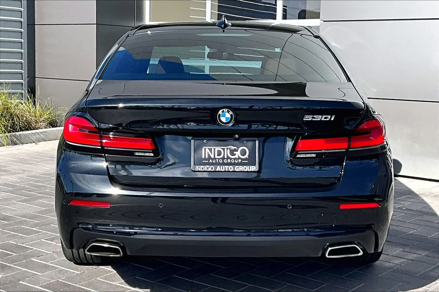 Used 2023 Black BMW 530i image 4