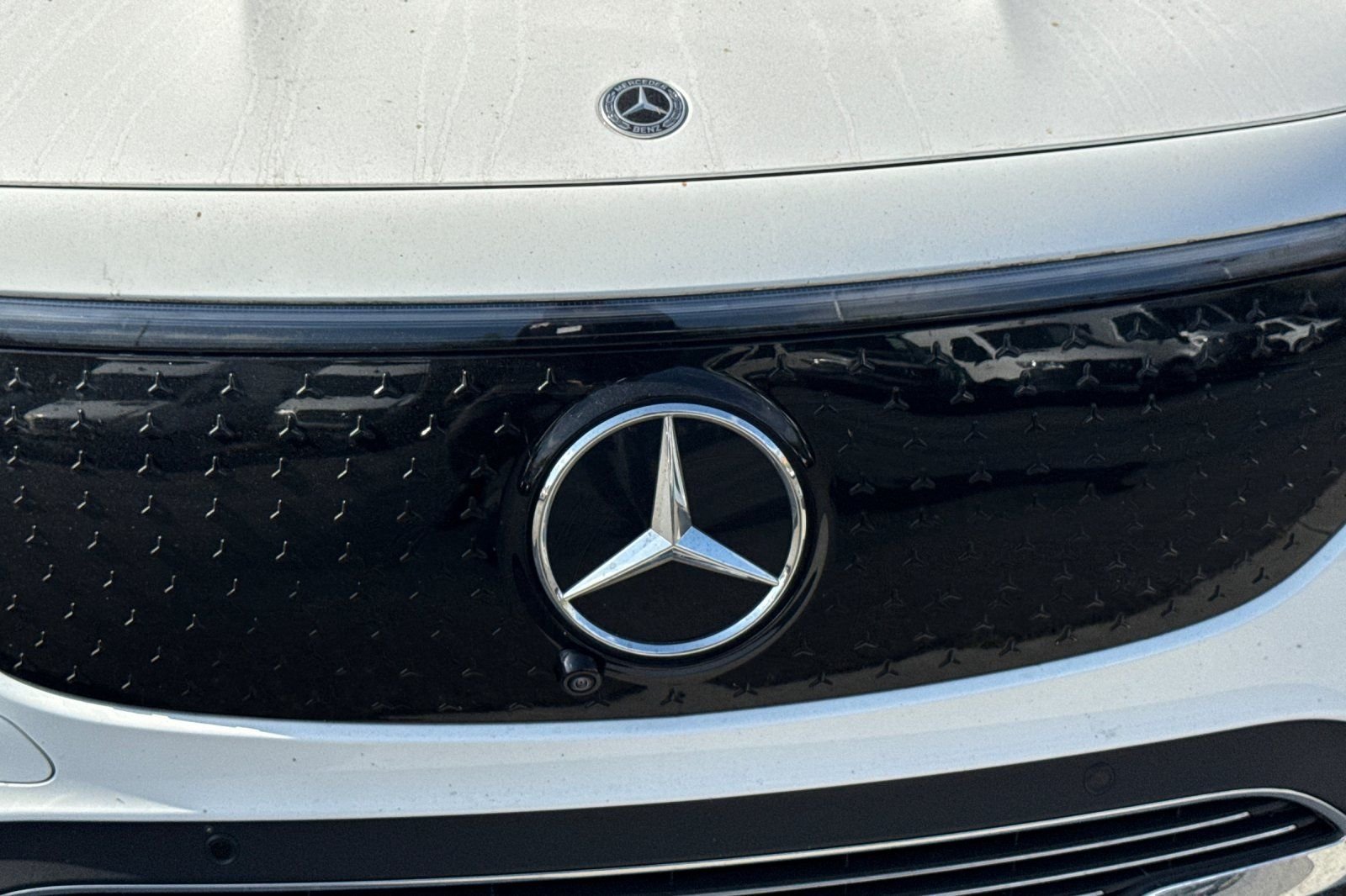 Certified Used 2025 White Mercedes-Benz 300 image 17