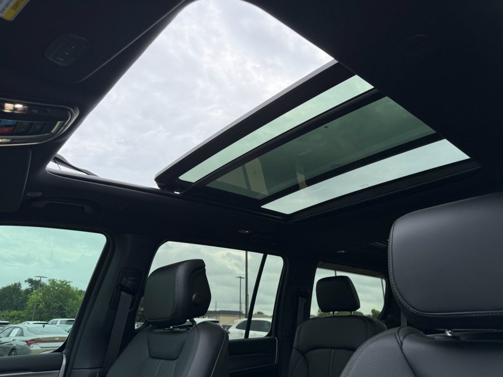 Used 2026 BLACK Jeep Upland image 31
