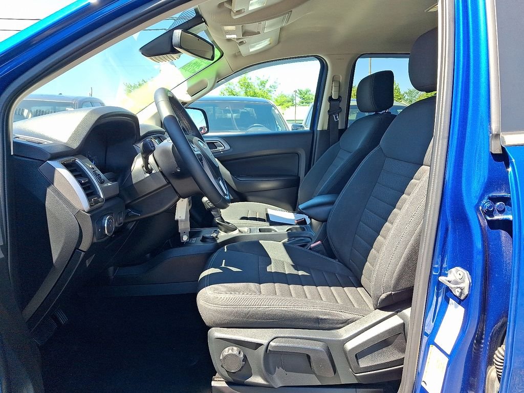 Used 2020 Lightning Blue Metallic Ford XLT image 14