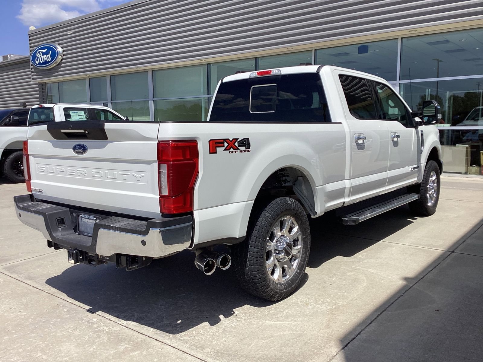Used 2022 Star White Ford Lariat image 3