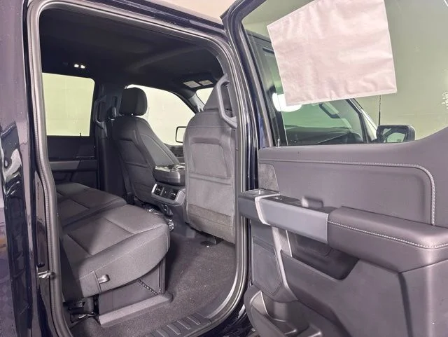 New 2026 Blue Ford XLT image 4